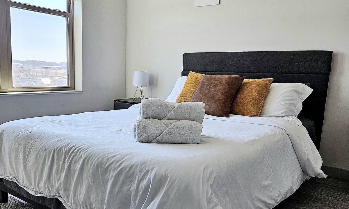 Madison Apartment | Cozy, Pet Friendly, Prime Location, High Speed Internet