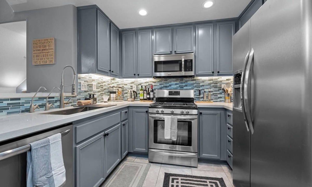 Ladera Ranch House | Cozy Stay for 6 | Reserved Garage Parking, Balcony & BBQ Grill