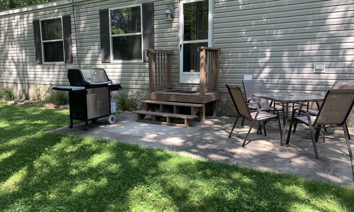 Townsend House | Cozy Up North Townsend, Wisconsin Home - off Archibald Lake