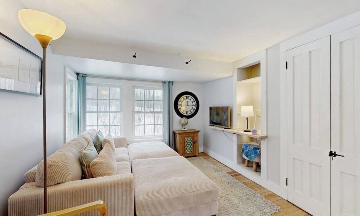 Waterbury Apartment | Cozy updated apartment: near skiing, hiking, shops & dining