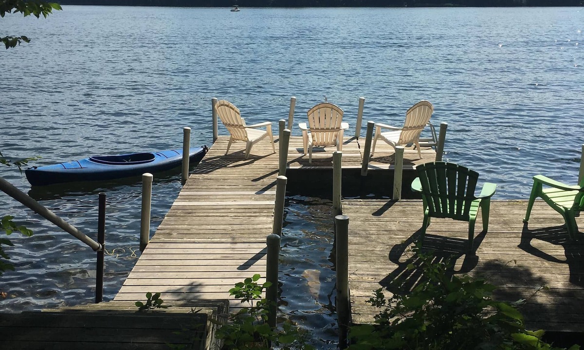 Monterey House | Dock on Lake Garfield, 10 min to Butternut, Wifi, So Fun!