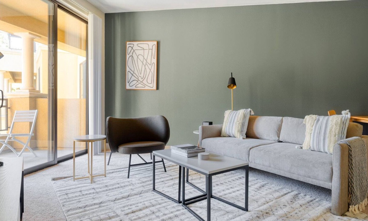 Walnut Creek Apartment | Dreamy Walnut Creek 1BR w/ BBQ, Gym & W/D, walk to BART, by Blueground