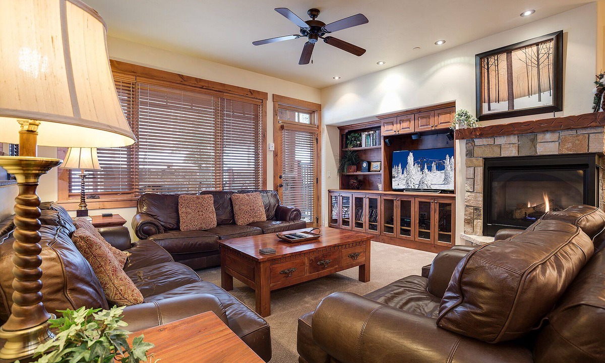 Steamboat Springs Condo | EL5110 | Private Hot Tub | 4 Pools | Air Chilling | Close to Skiing