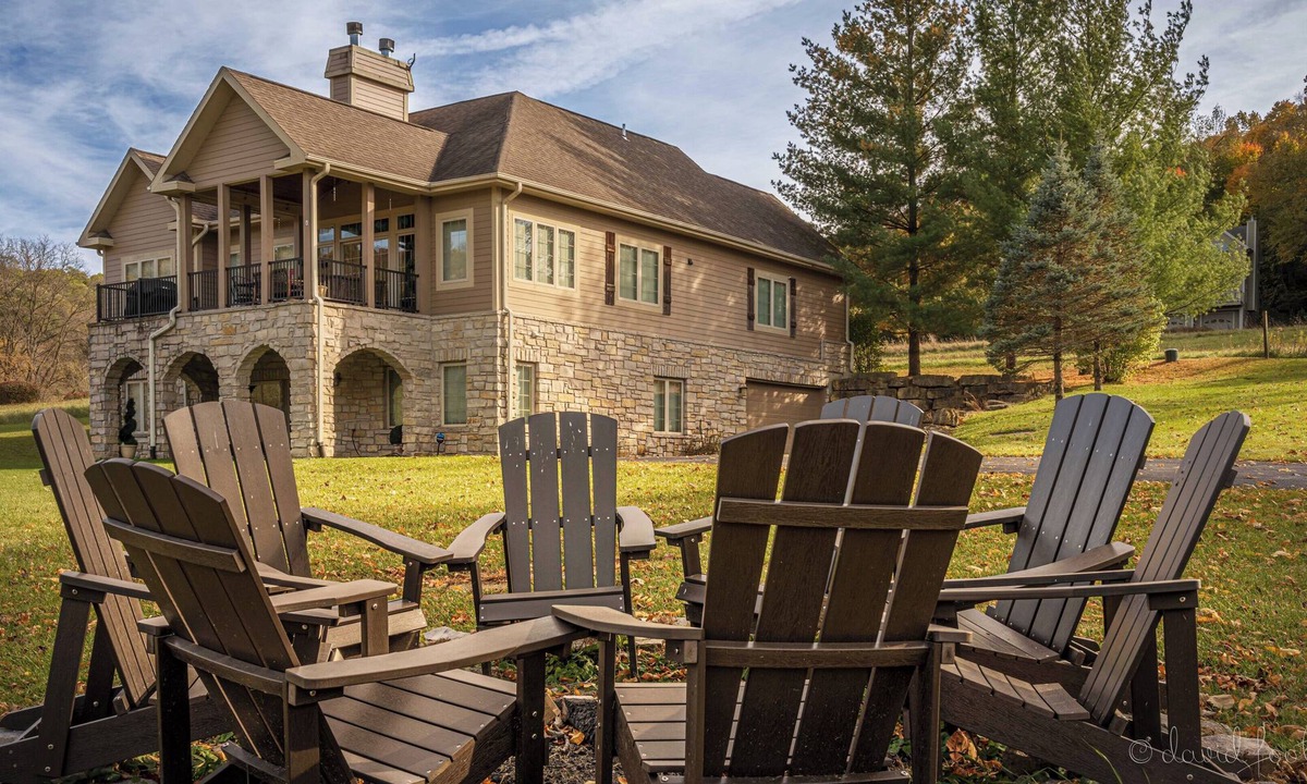 The Galena Territory House | Enjoy your Private 4 Acres @ Owl Creek Lodge - Outdoor Hot Tub, Fireplace!