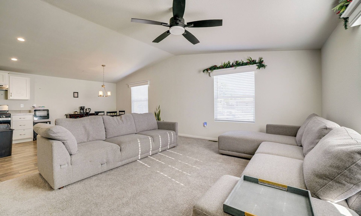Wildomar House | Explore Temecula Wine Country! Mtn-View Home