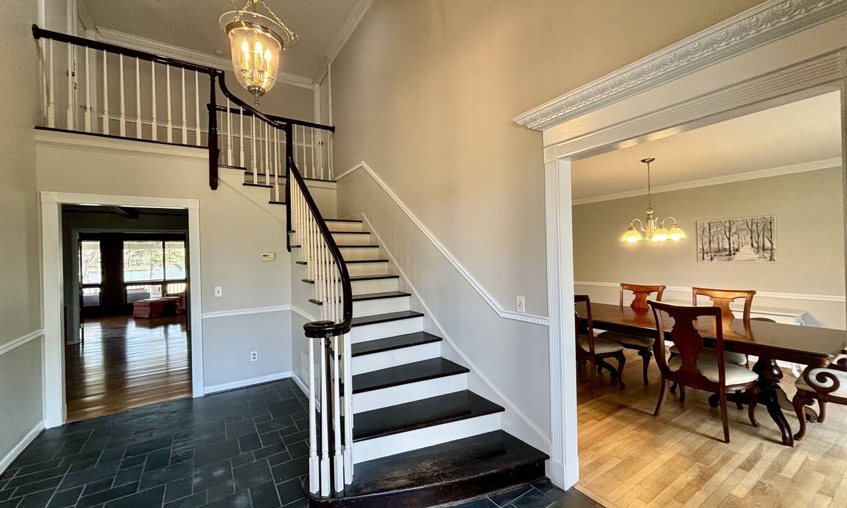 Lincoln House | Families Love Frank’s Lakehouse @ Sunset Estates
