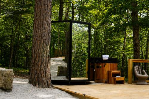 Eureka Springs Hotel | Forest Springs Resort