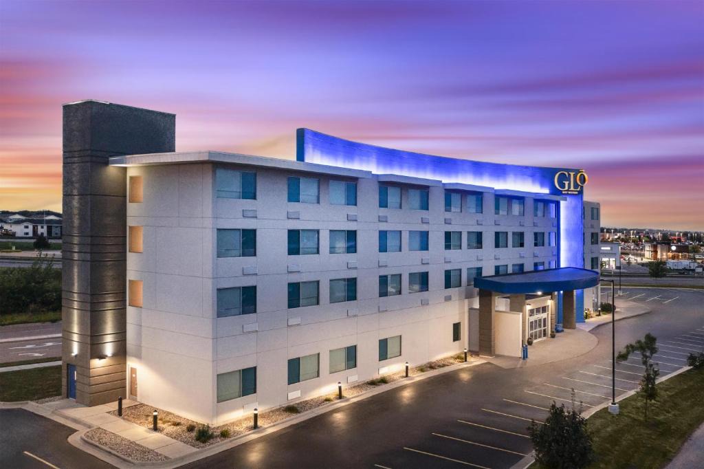Sioux Falls Hotel | GLō Best Western Dawley Farms In Sioux Falls