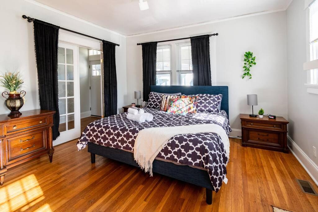North Chesterfield Apartment | Globetrotters Suite in Historic Richmond w Patio