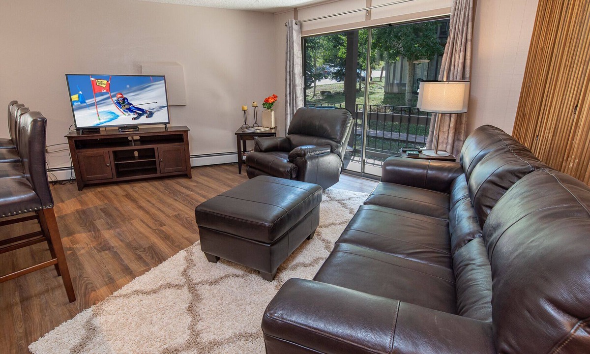 Peak 8 Condo | Gold Camp Miners' Inn Condo: Nice Location, Updates