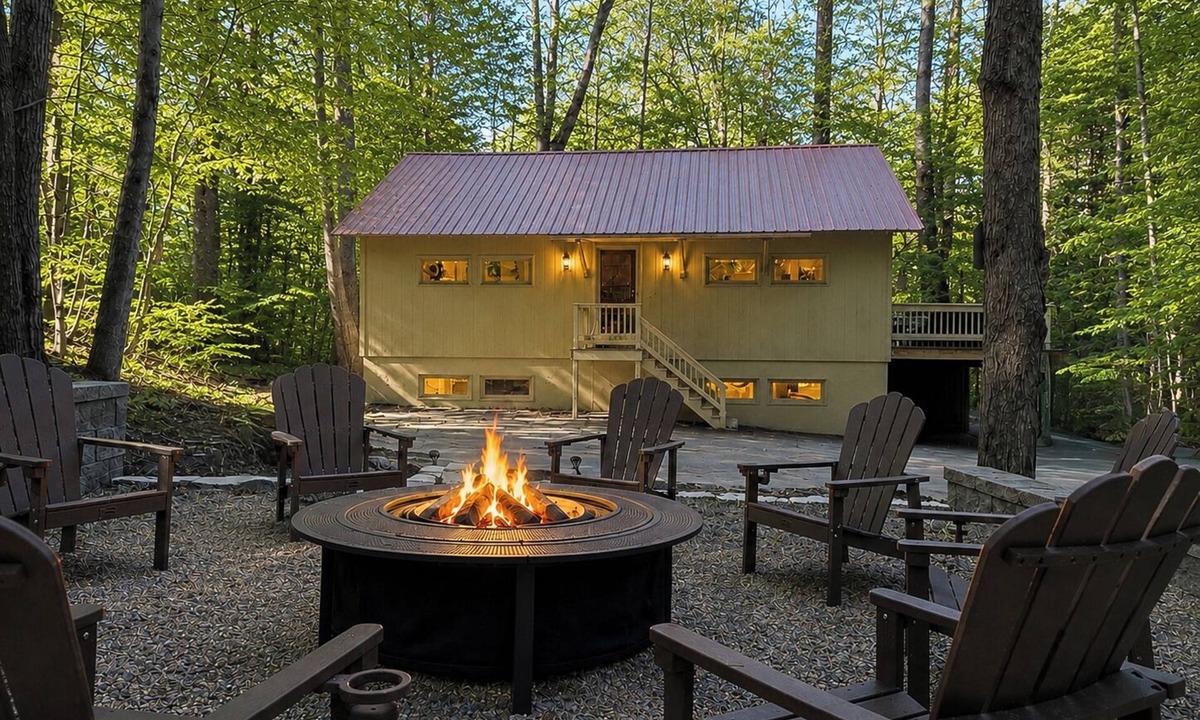 North Conway Ski Chalet | Good Friday Chalet - Walk to Village + Cranmore Mt