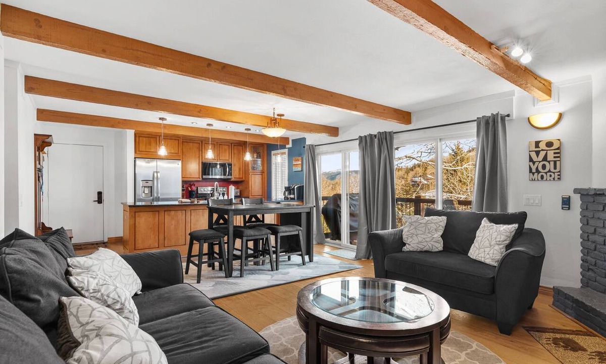 Snowmass Village Condo | Gorgeous Mountain Views! Balcony, W/D, Gas FP, Parking, Walk/Shuttle to Trails, Pool & Hot Tub