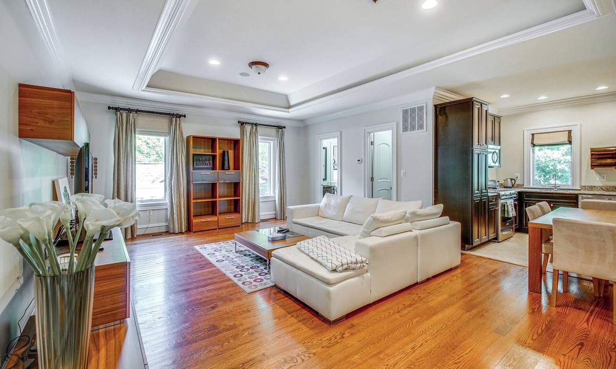 Hunter Mill House | Guest House in Private Villa ~ 23 Mi to Washington