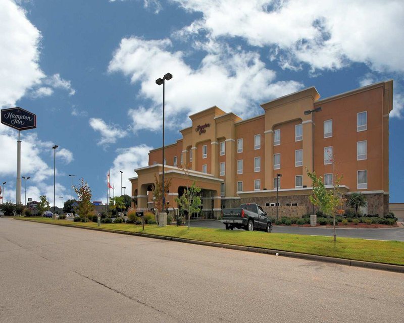 Bryant Hotel | Hampton Inn Bryant