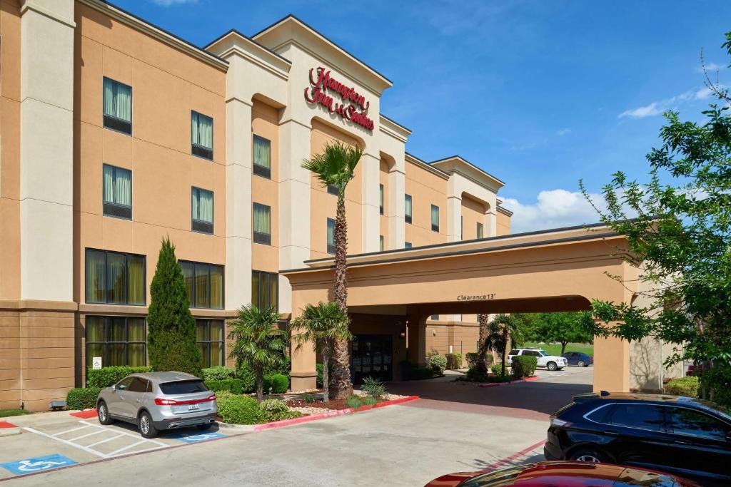 Buda Hotel | Hampton Inn & Suites Austin South Buda