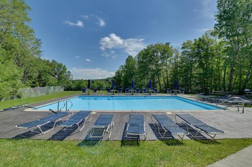 West Dover House | Hike, Bike & Ski! Condo Steps to Mount Snow Resort