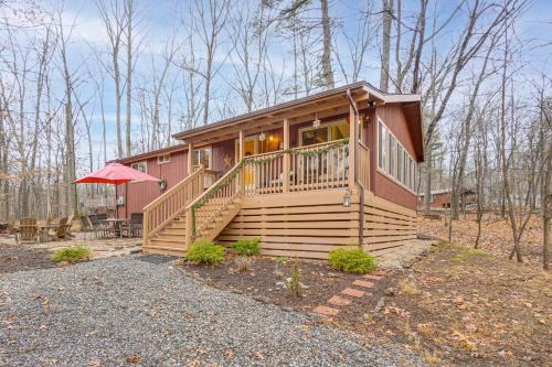 The Woods House | Hike & Golf! Family Home 15 Mi to Berkeley Springs