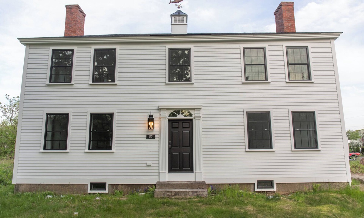 Wells House | Historic Charm & Modern Comfort, Beach Vacation Awaits.