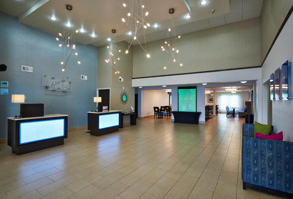Pelham Hotel | Holiday Inn Express & Suites Birmingham South - Pelham by IHG