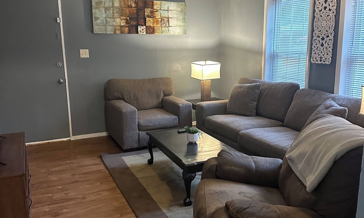 Decatur House | Home Sweet Home For Friends, Family & Business