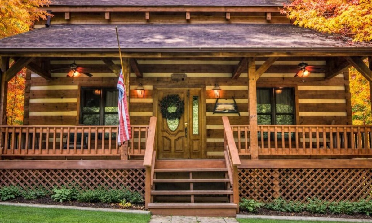 Nineveh Cabin | Hot Tub Log Cabin on 5 Wooded Acres. Private fishing pond.