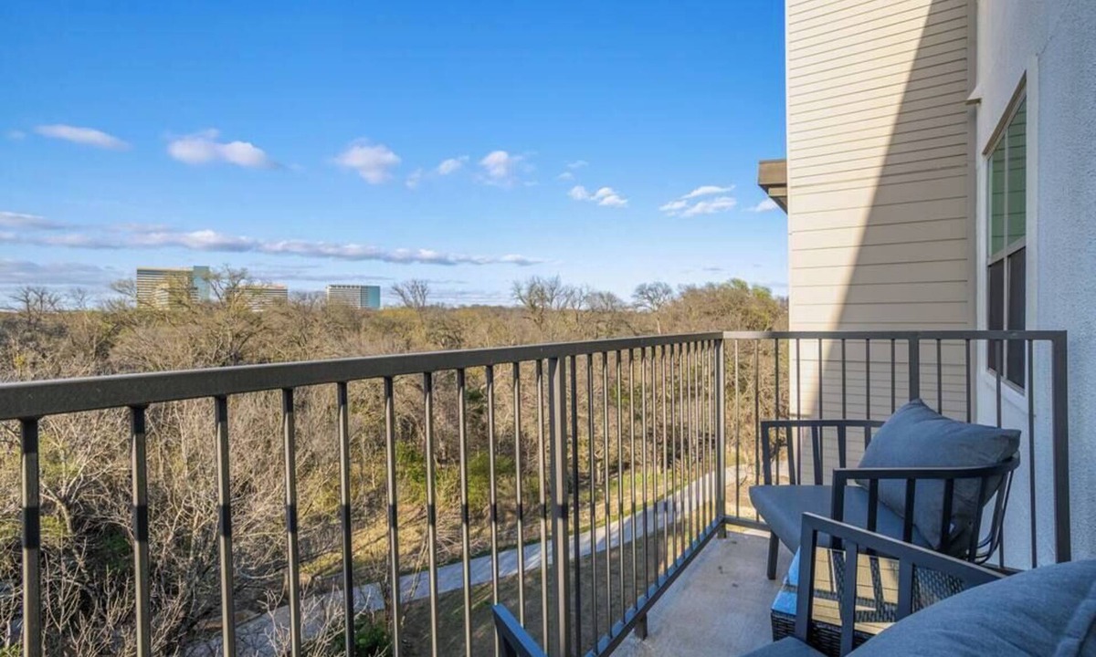 Richardson Apartment | Inviting Retreat/Weekly&Monthly Deals/Trail View