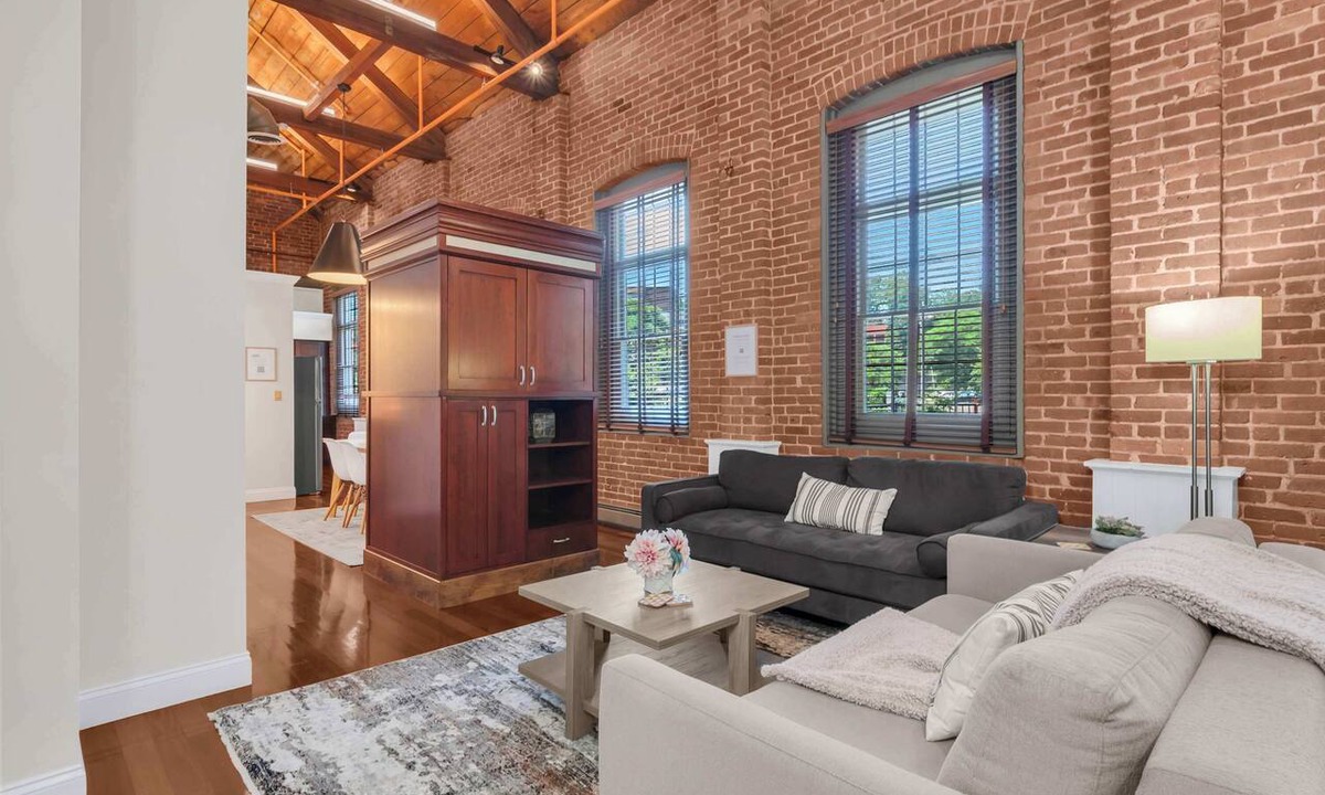 College Hill Apartment | Jennifer’s Historic Riverfront Loft Private Patio
