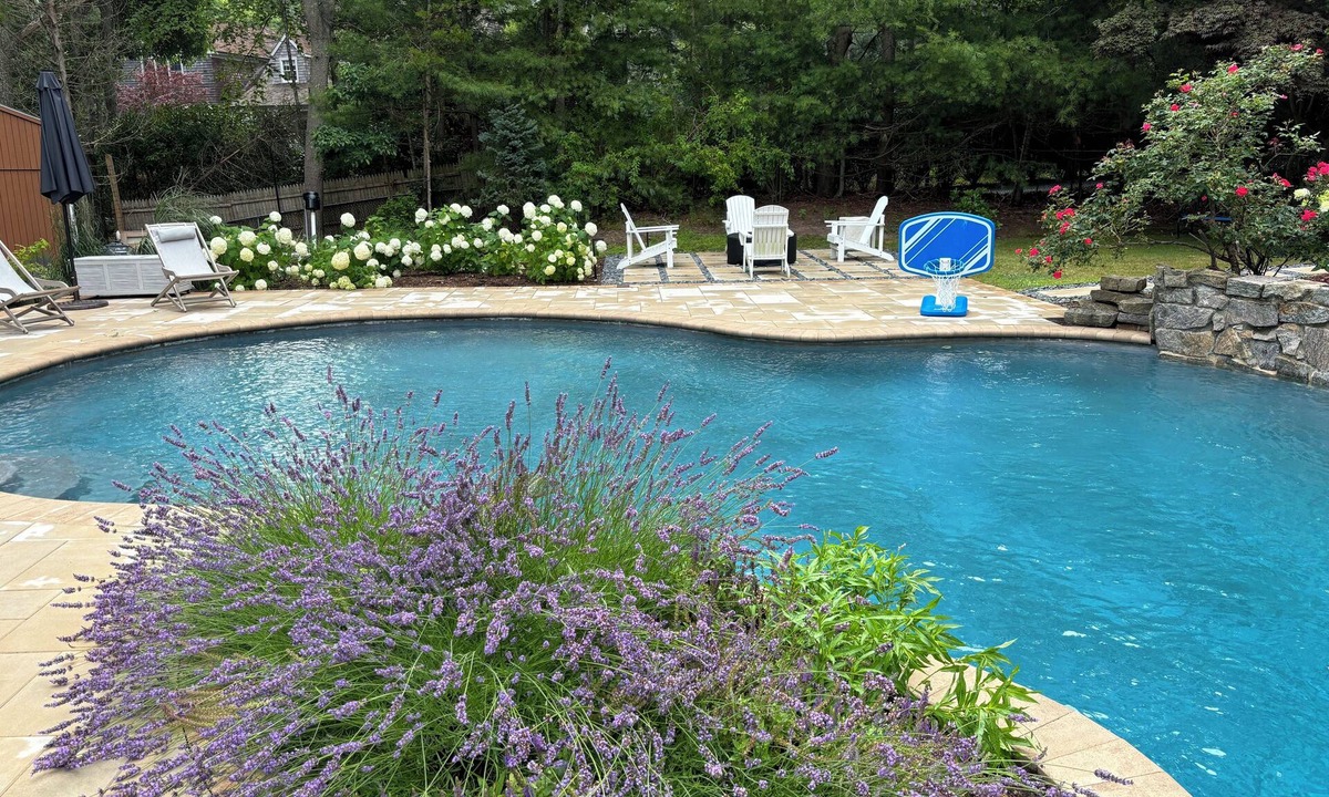 North Sea House | Just renovated, Amazing oasis, heated pool-spa, between Sag Harbor -Southampton
