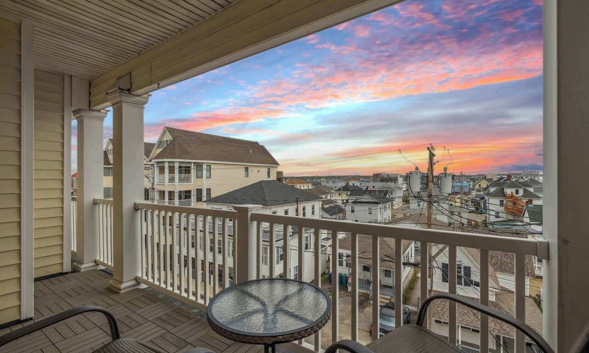 Hampton Condo | K Street Penthouse | Balcony | Ocean Views | A/C