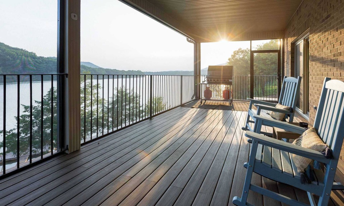 Mooresburg House | Lakefront Retreat in Mooresburg