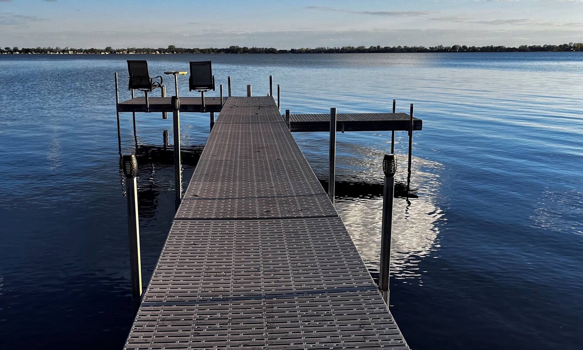 Wentworth House | Lakeside Getaway on Lake Madison. Hot tub with a view of the lake!