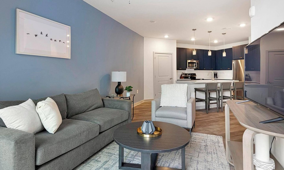 Huntsville Apartment | Landing | Chic 1BD, Gym, Yoga Studio