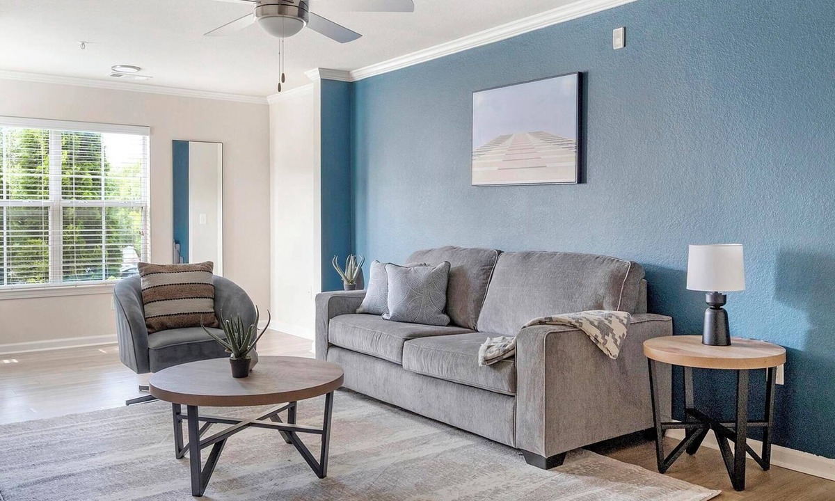 Murfreesboro Apartment | Landing | Stylish 2BD, Gym, Clubhouse