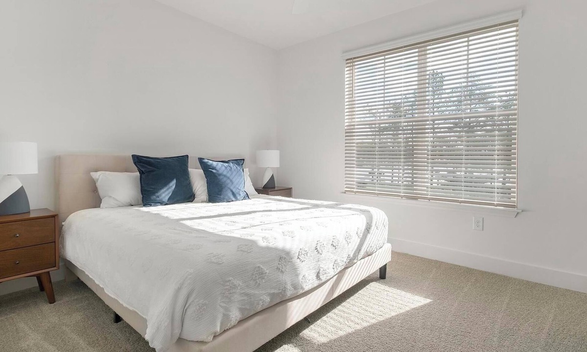 Crestline Heights Apartment | Landing | Stylish 1BD, Clubhouse, Pool