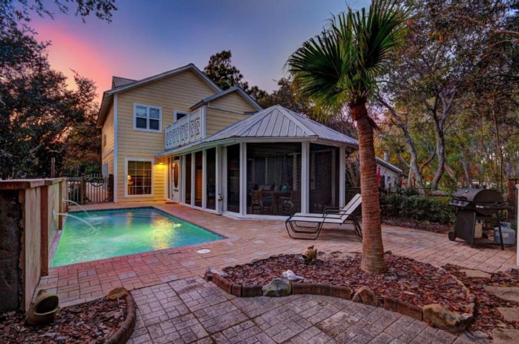 San Juan House | Latitude Adjustment