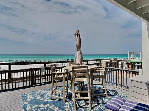 Seagrove Beach Apartment | Leeward II #2 - Beach Baby