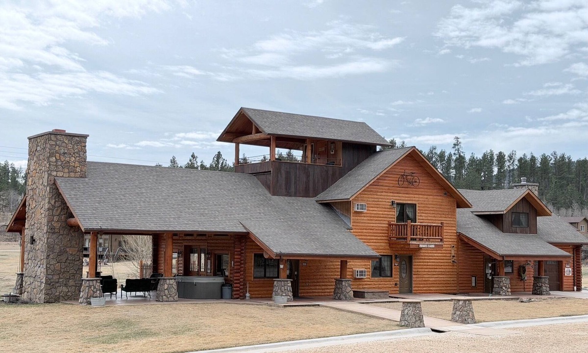 Hill City Cabin | Little piece of paradise, Mickelson Trail Lodge.