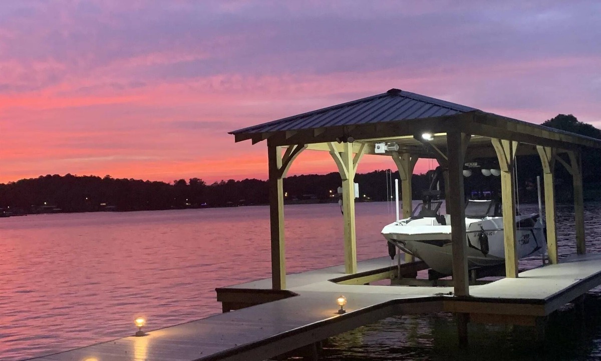 Vincent House | Logan Martin Lake "Let's Get Away"
