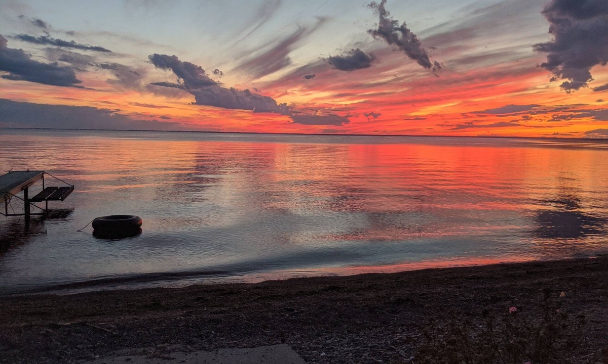 Hilbert House | Lola's Lakeside Estate on Lake Winnebago