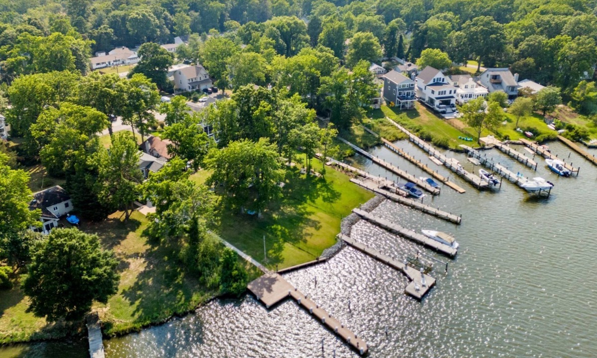 Oyster Harbor House | Luxury Waterfront Home w Private Pier in Annapolis & Dog-Friendly