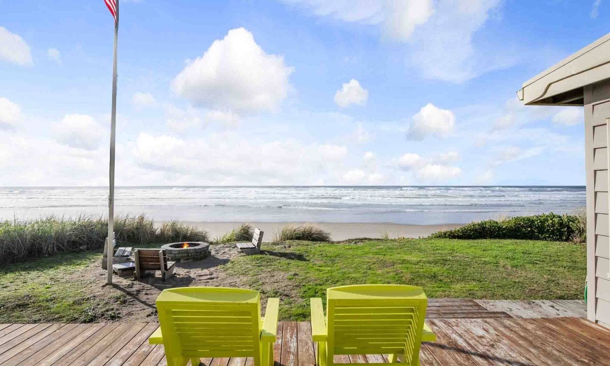 Rockaway Beach House | Magnificent Oceanfront Retreat, Pet Friendly, Single Level, Deck and Fire-Pit w/Views, EV Charging