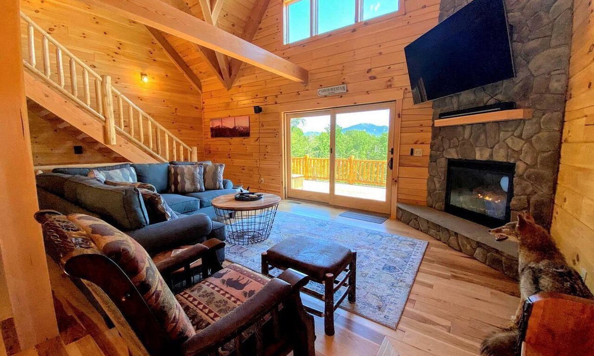 Bethlehem Cabin | Majestic New Hampshire Log Cabin Rental with Views of Cannon Mountain