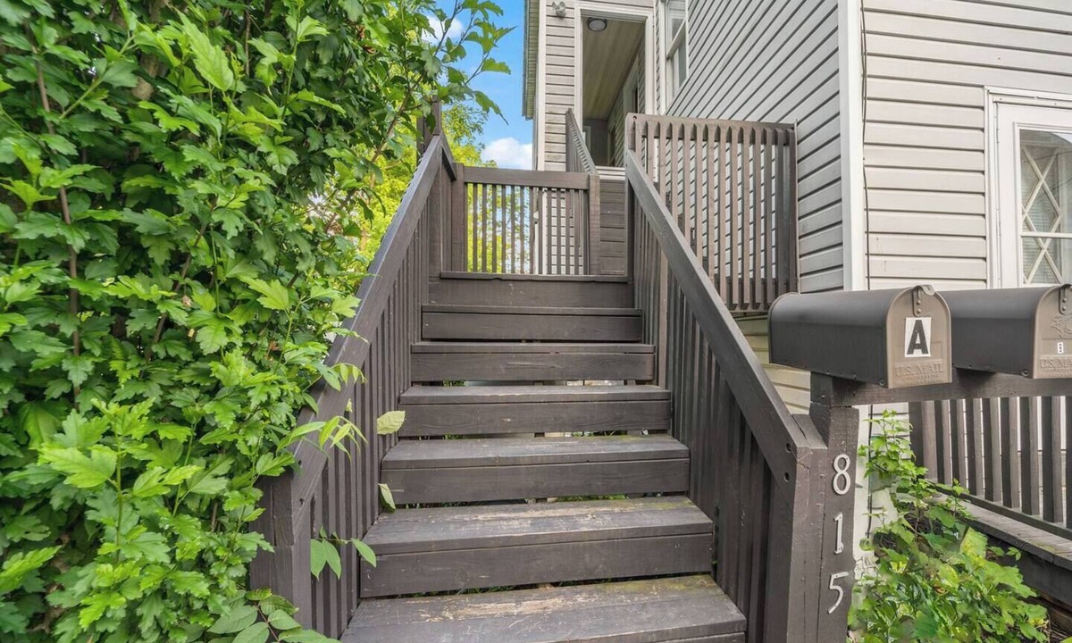 Edray Apartment | Modern 1BR Marlinton | Near Trails & Snowshoe Skiing