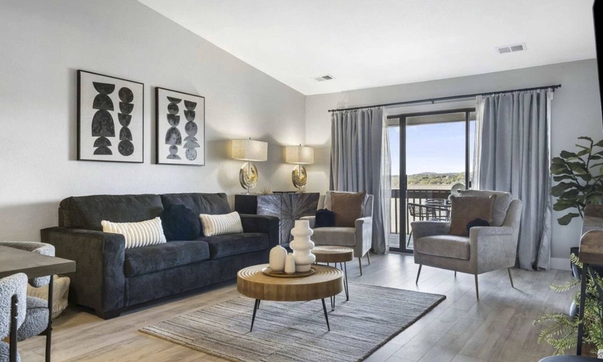 Kimberling City Condo | Modern 2BR Condo # LAKE VIEW # Indoor-Outdoor Pool