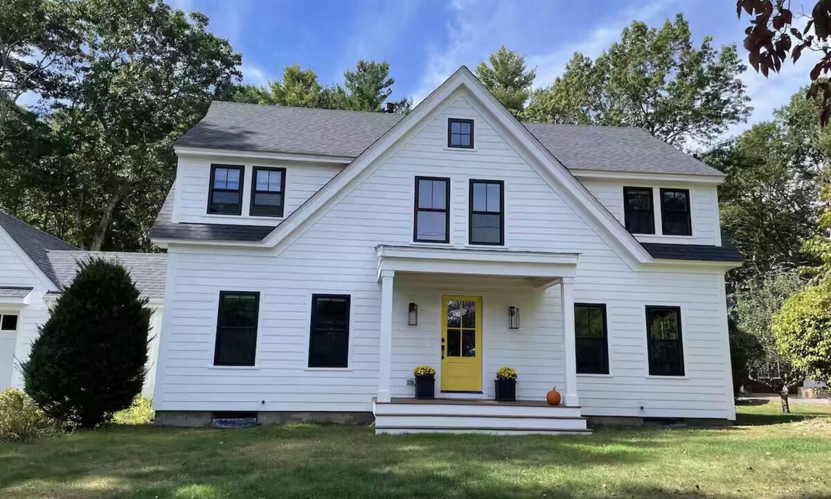 Foxboro House | Modern Farmhouse + Cozy Barn Retreat Near Stadium