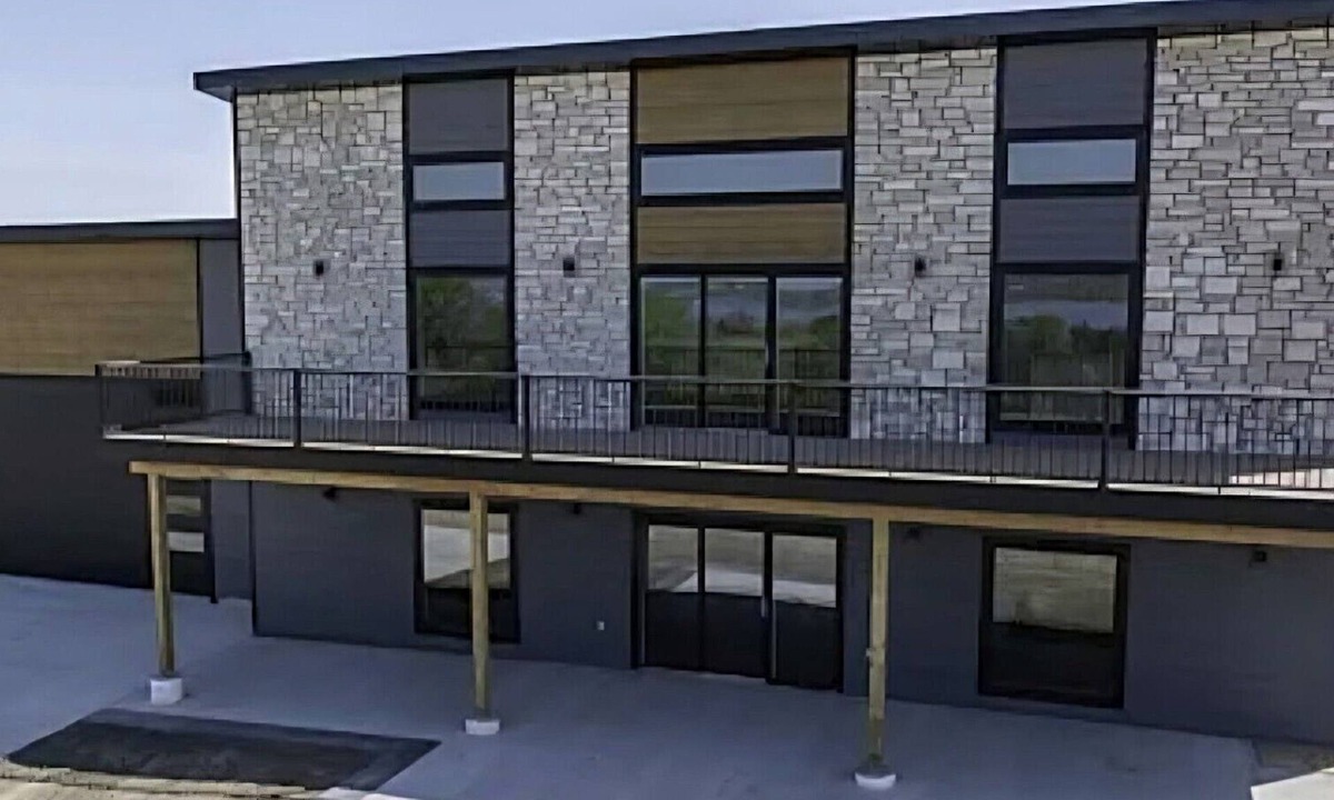 Crofton Apartment | Modern Riverfront Escape, Crofton, NE – Lower Level Suite