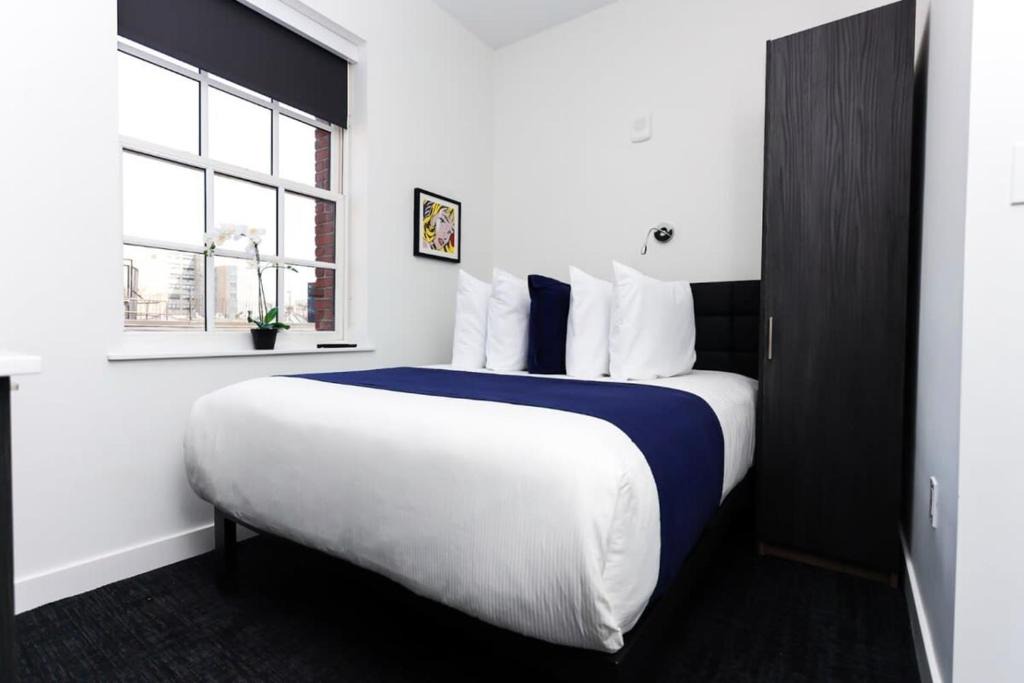 Fenway–Kenmore Apartment | Modern Studio in Historic Boston - Unit #402