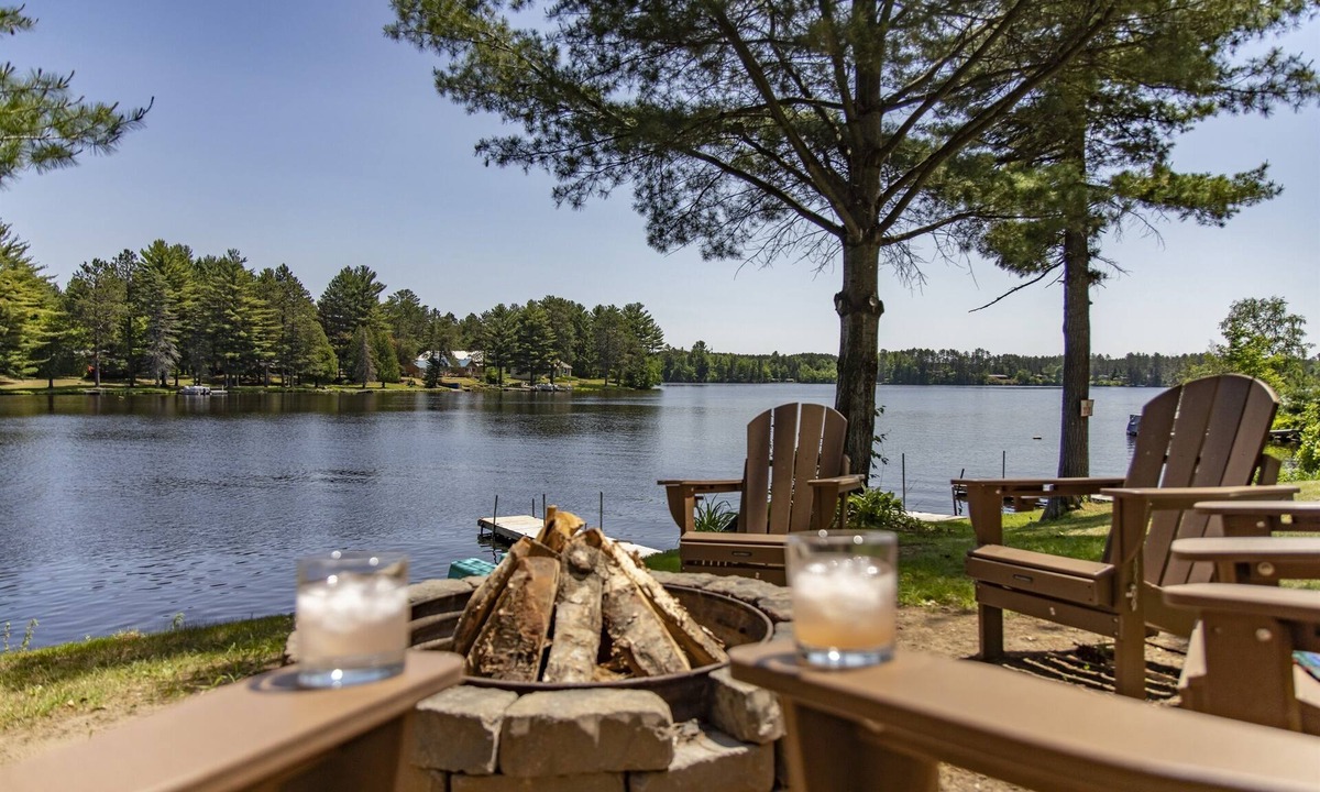 Tomahawk House | Muskie River Lodge – Where History Meets Comfort