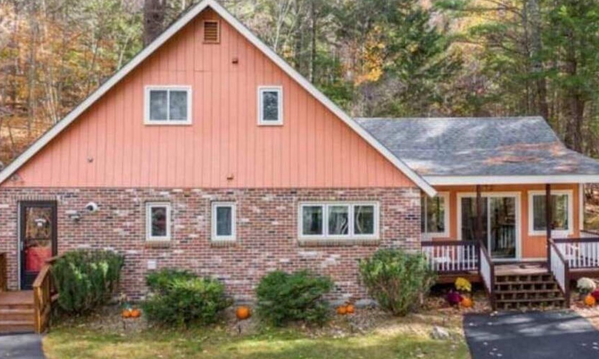Gilford House | Near Lake Winnipesaukee & Gunstock Mountain. Spacious 3 Bedroom, 2 Bath