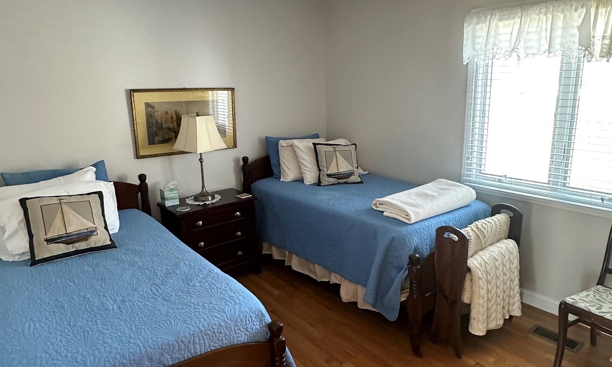 Atlantic Cottage | Oak Winds Cottage